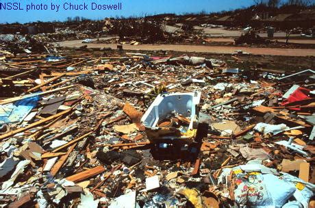 Tornado Safety (Online Tornado FAQ) .